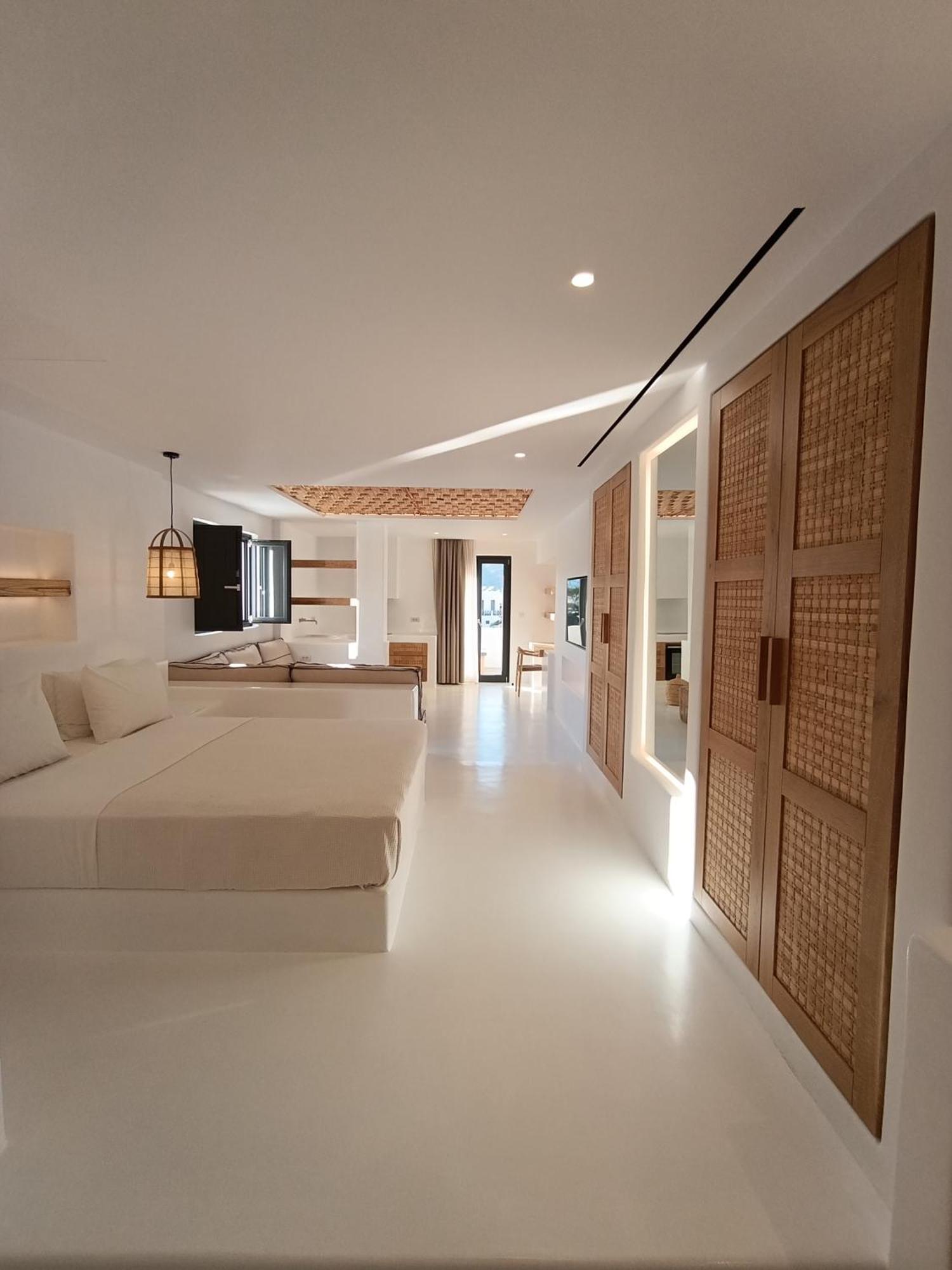 Yialos Ios Hotel Екстериор снимка